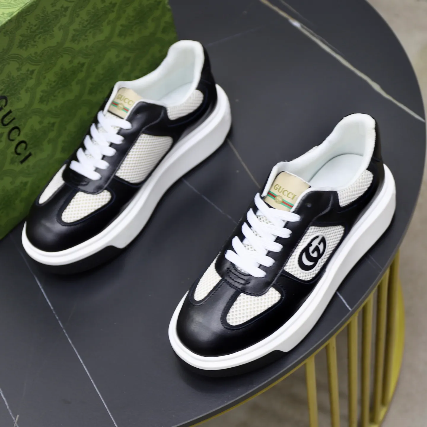 Ex-factory price: 462💰🙅‍♂️🙅‍♂️🙅‍♂️ Brand: GUCCI Standard code: 38-44 (45 customized) Grade: Same as the official website Material: Original cowhide material stitching Comfortable sheepskin lining Lightweight and wear-resistant sports outsole Style category: Men's fashionable casual shoes Running sneakers Distinguished luxury brand elements Top luxury Color: actual picture color